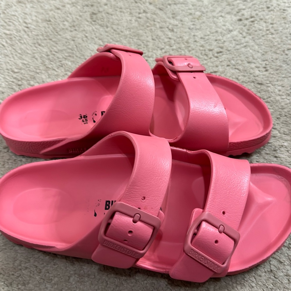 EUC pink rubber Birkenstock Arizona sandals size 38/8